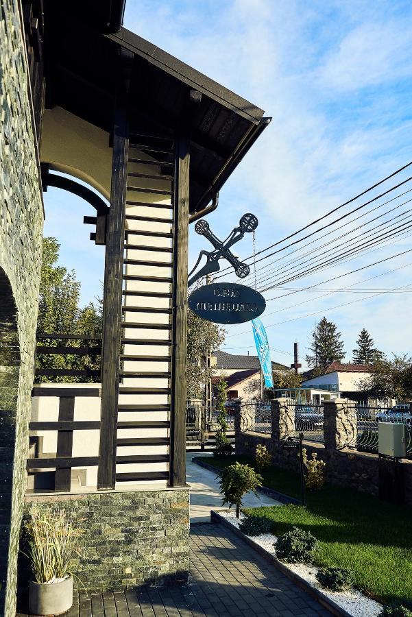 Boutique Hotel Casa Medievala Curtea de Argeş Exteriér fotografie